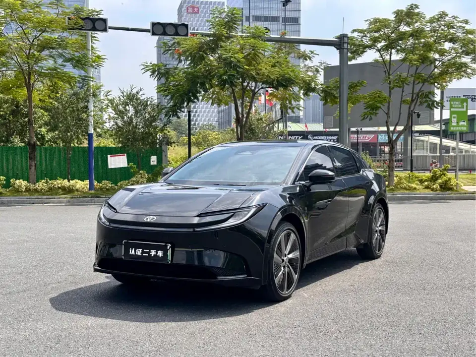 Toyota bZ5 Model 550 PRO 2025