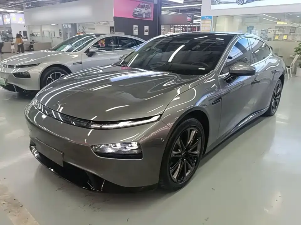 XPeng P7 Model 670E 2020