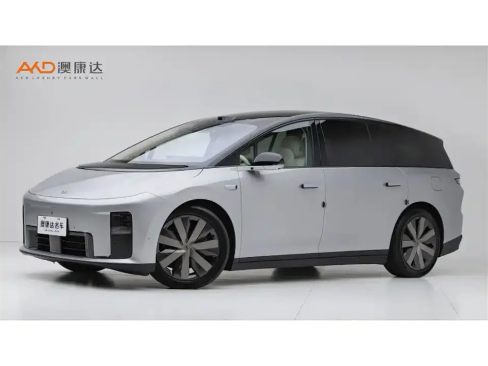 Li Auto Li i8 Standard Edition 2025