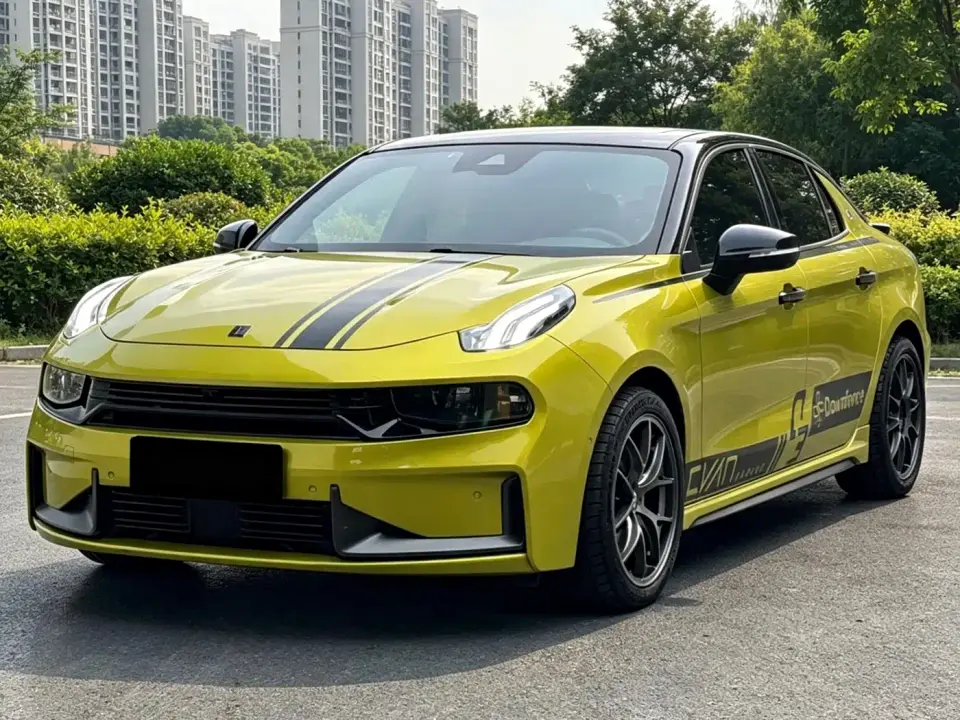 Lynk & Co 03 03+ 2.0TD Auto Wind Rider Edition 2021