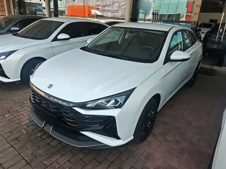 Dongfeng Aeolus Yixuan 1.5L Auto Luxury 2025