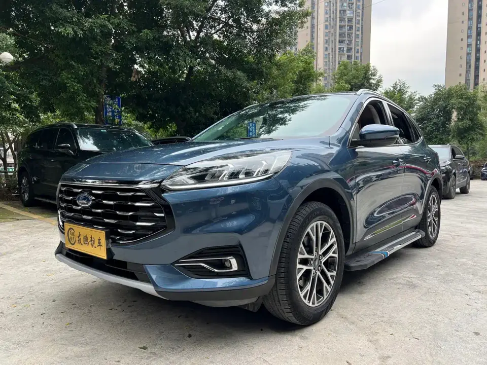 Ford Escape EcoBoost 245 2WD Premium Edition 2020