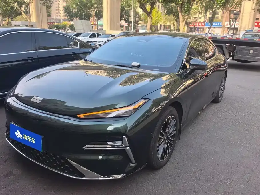 Geely Galaxy Galaxy Xingyao 8 130km EM-i Premium Edition 2026