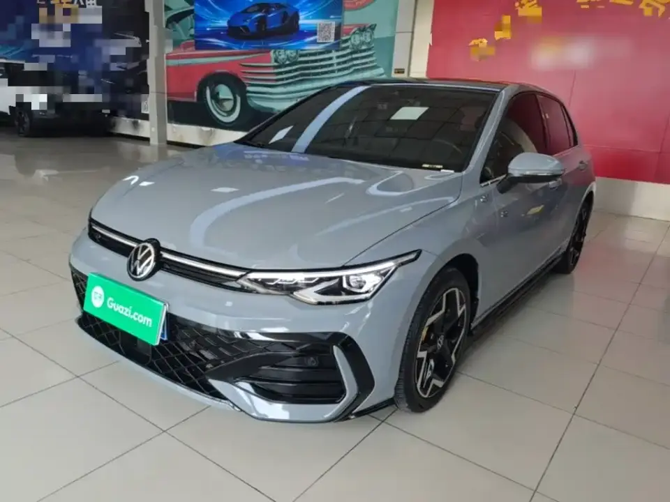 Volkswagen Golf Facelift 300TSI R-Line 2025