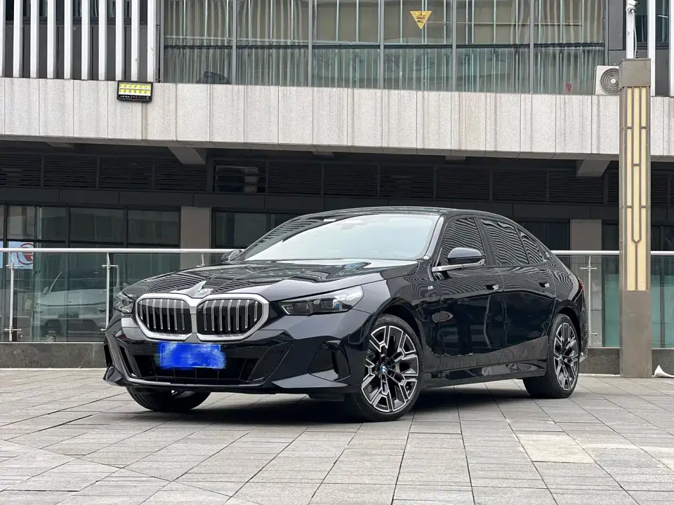 BMW 5 Series 530Li Premium M Sport Package 2025