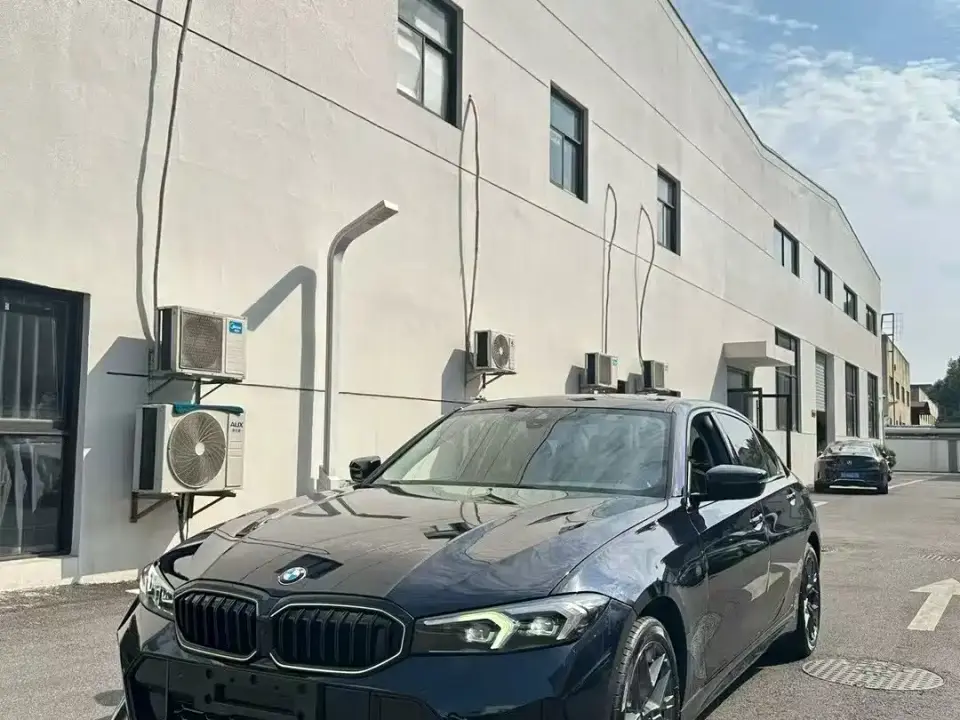 BMW 3 Series 330Li M Sport Night Edition 2025