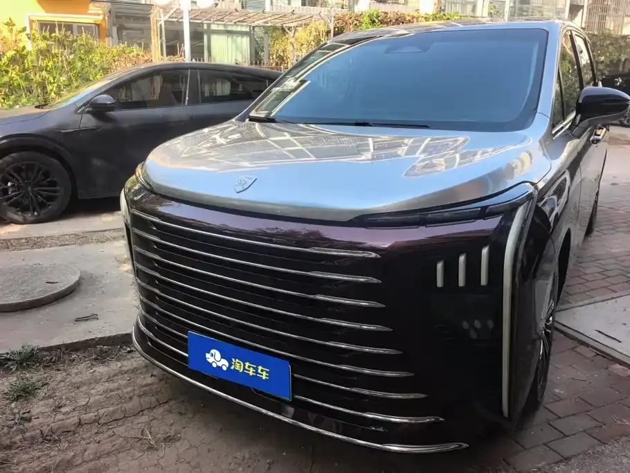 Dongfeng Fengxing Starlight V9 1.5TD 200km Cloud Ladder Series Premium 2025
