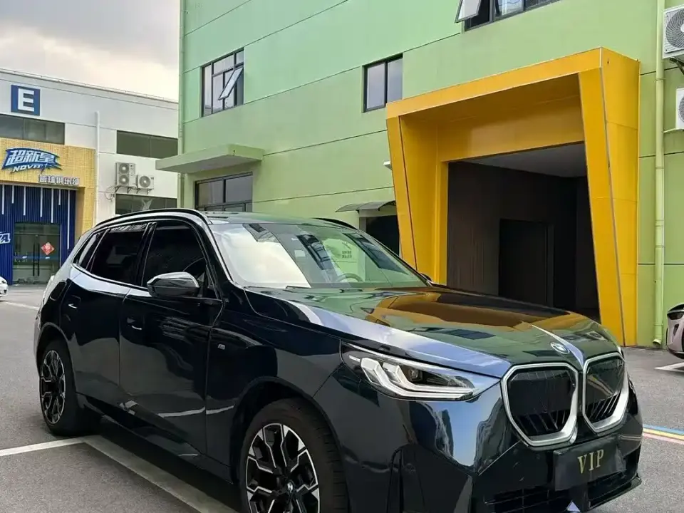 BMW X3 xDrive30L Leading Trim M Sport Shadowline Package 2026