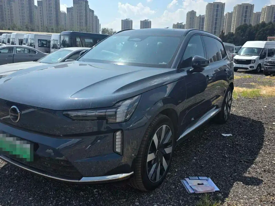Volvo EX90 High-end Version 2026