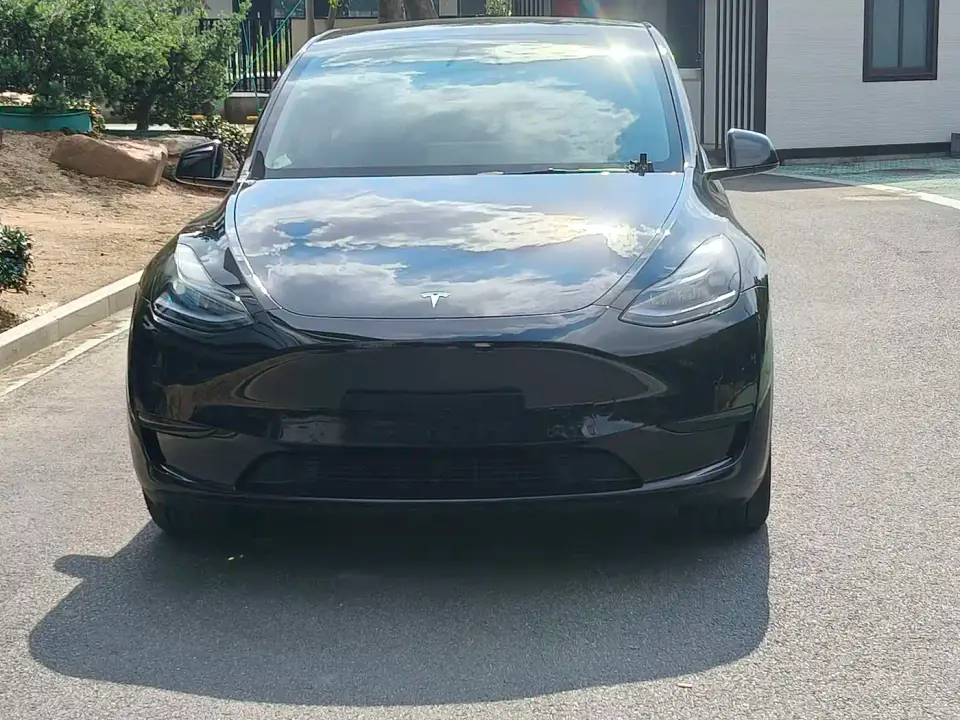 Tesla Model Y Rear-Wheel Drive Edition 2023
