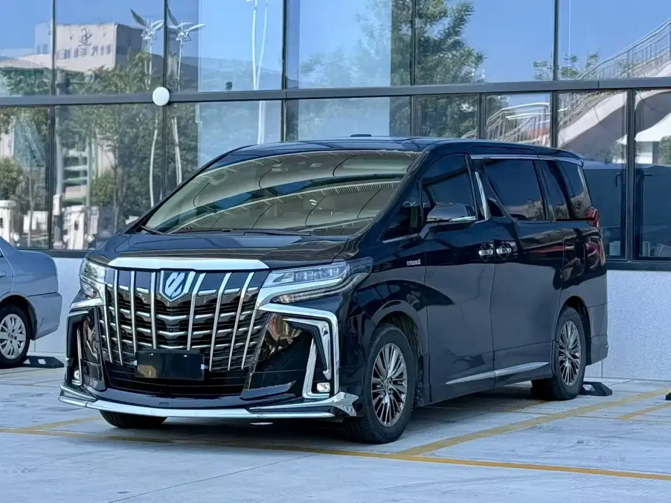 Toyota Alphard Hybrid 2.5L Premium 2022