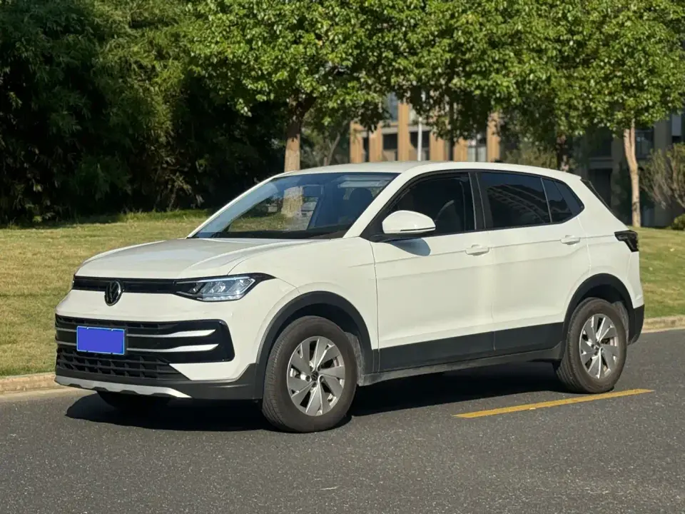 Volkswagen Tharu Model Rising Star 1.5L Advance Edition 2025