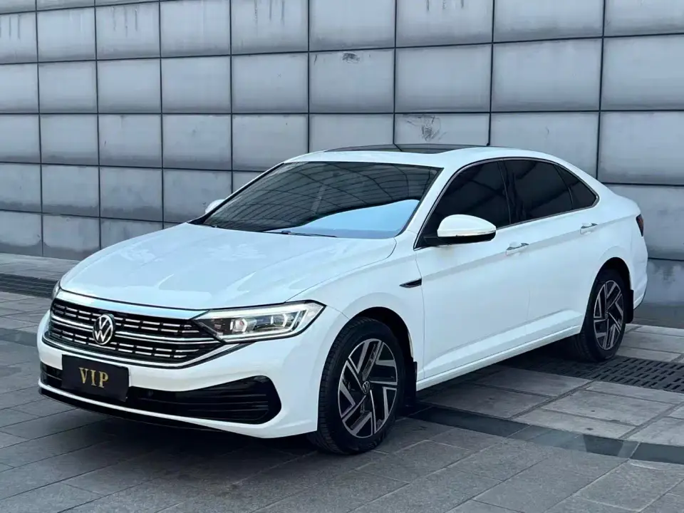 Volkswagen Sagitar 300TSI DSG Surpass Edition 2025