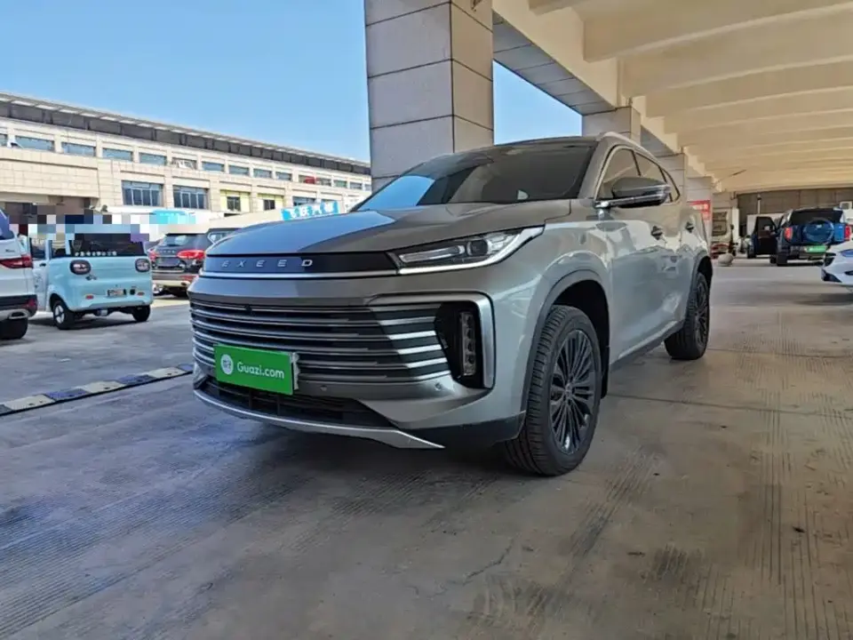 Exeed Lingyun 300T 2WD Starlight Edition 2024