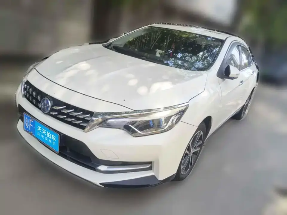 Venucia D60 1.6L XL CVT Delight Edition 2020