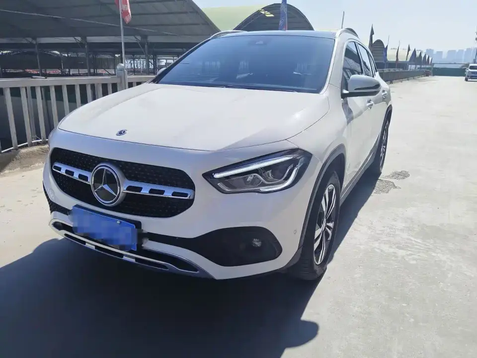 Mercedes-Benz GLA-Class GLA 220 2023