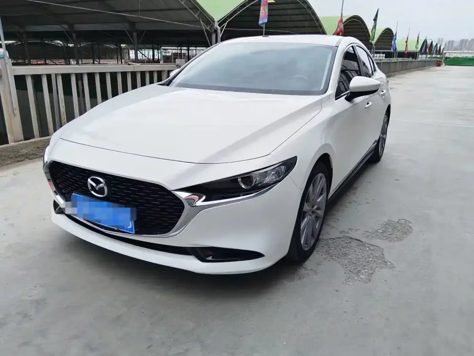 Mazda Mazda3 Axela 2.0L Automatic Elegance Edition 2022