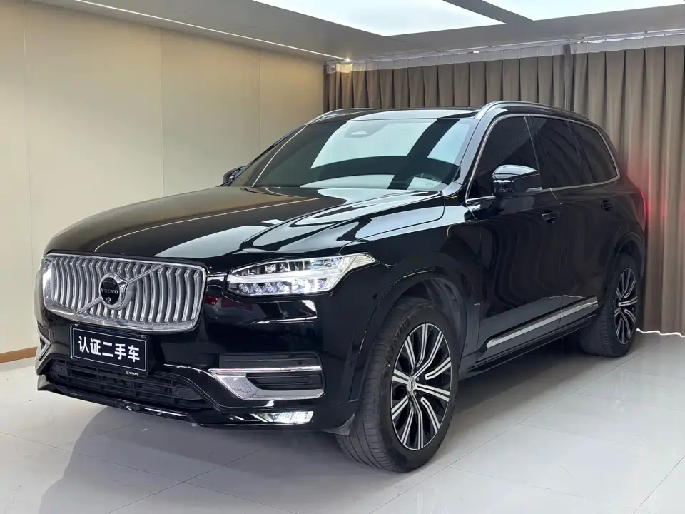 Volvo XC90 B6 Premium Luxury 7-Seater 2025