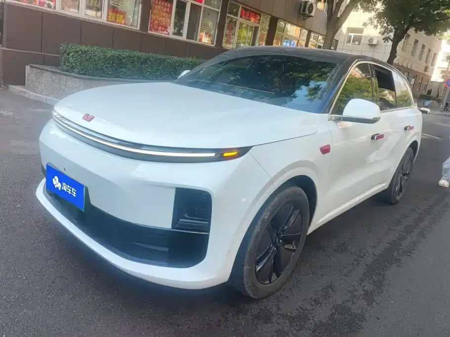 Li Auto L6 Pro 2025
