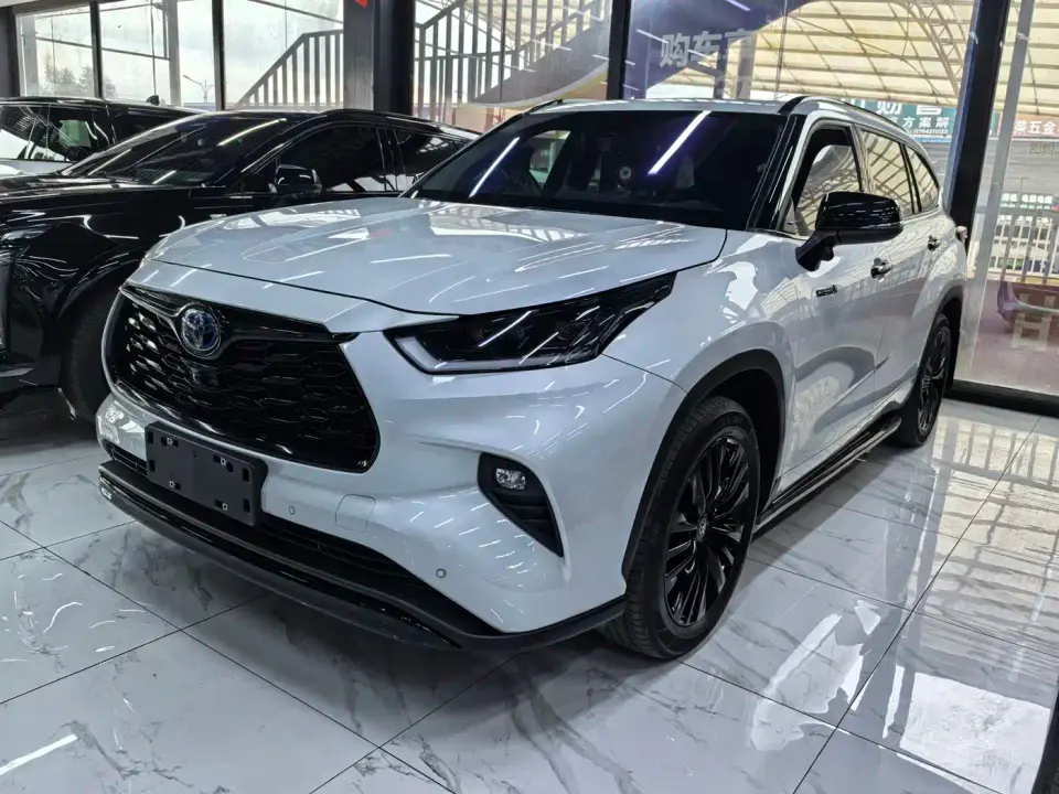 Toyota Highlander 2.5L Smart Hybrid AWD Knight Edition 7-Seater 2024
