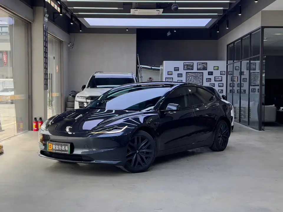 Tesla Model 3 Long Range All-Wheel Drive 2024