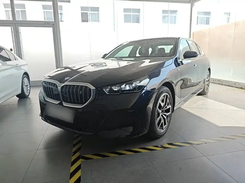 BMW i5 eDrive 35L M Sport Package 2026