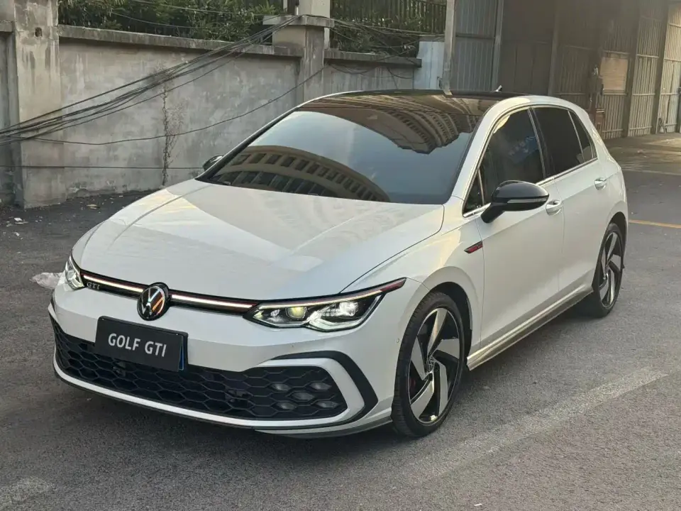 Volkswagen Golf GTI 380TSI DSG GTI 2025