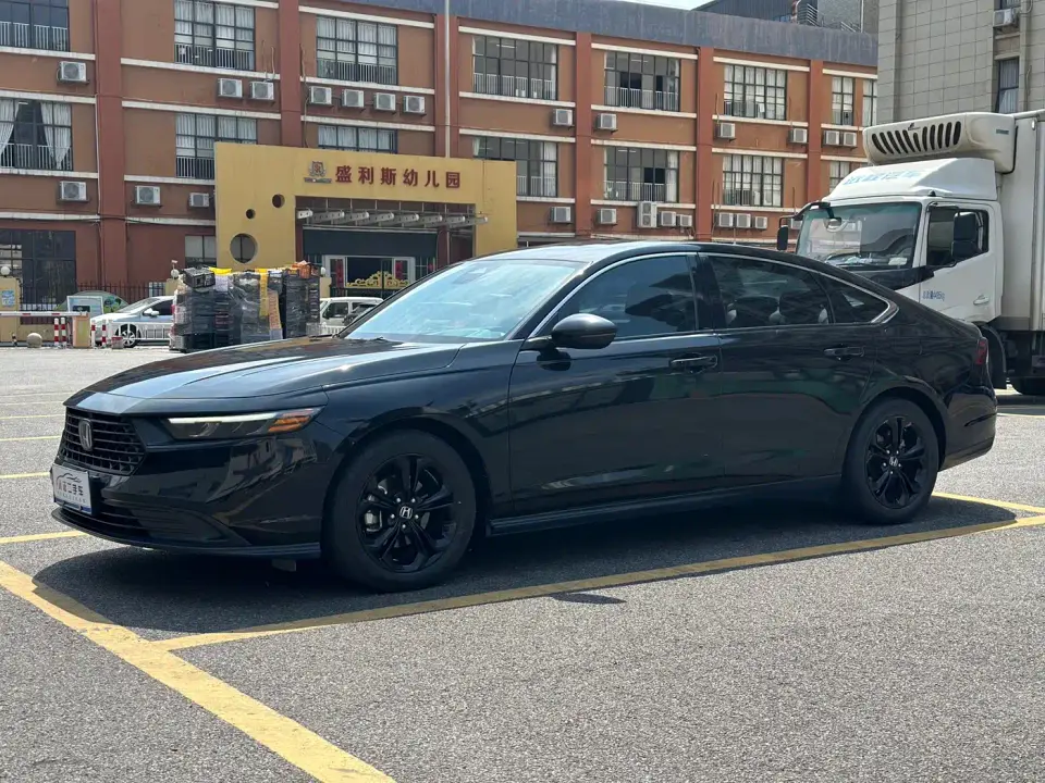 Honda Accord 260TURBO Luxury Edition 2025