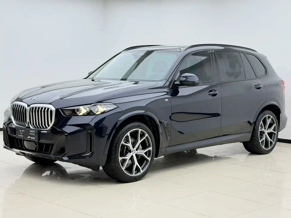 BMW X5 xDrive 30Li Premium M Sport Black Night Package 2025