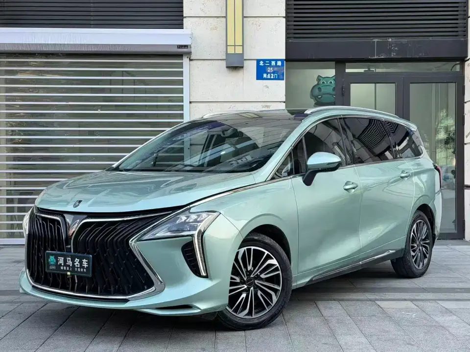 Dongfeng Fengxing Fengxing Yacht 1.5T DCT Chase the Wind Edition 2022