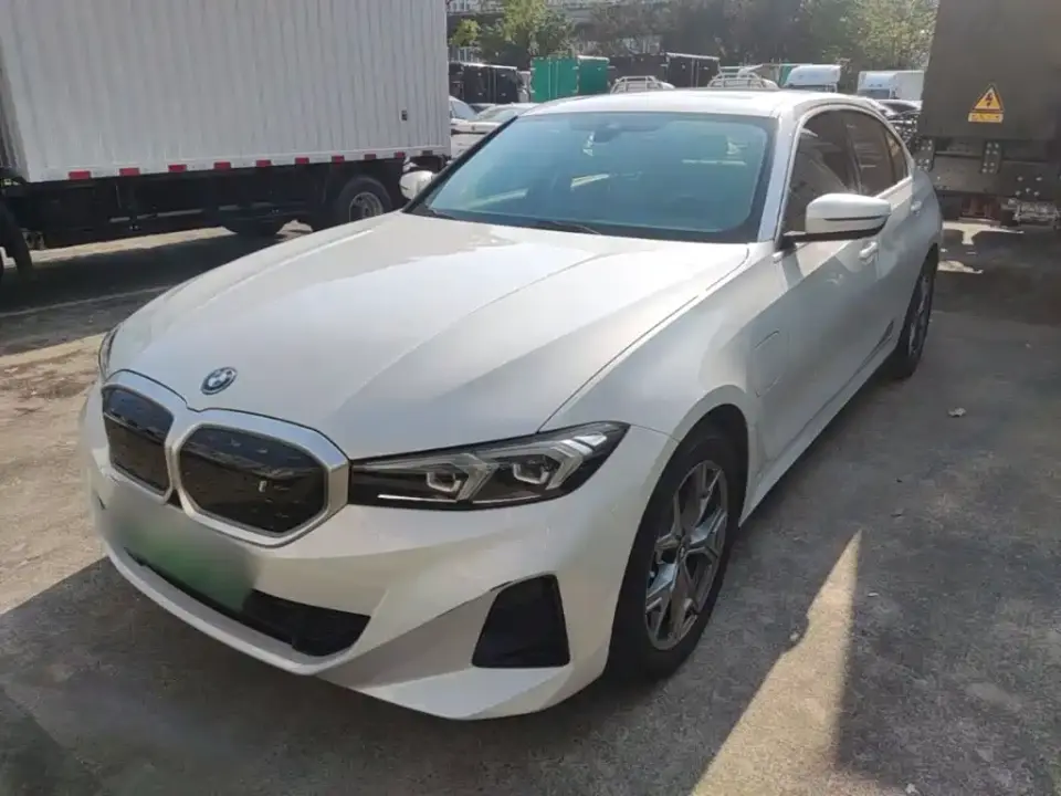 BMW i3 eDrive 35 L 2023