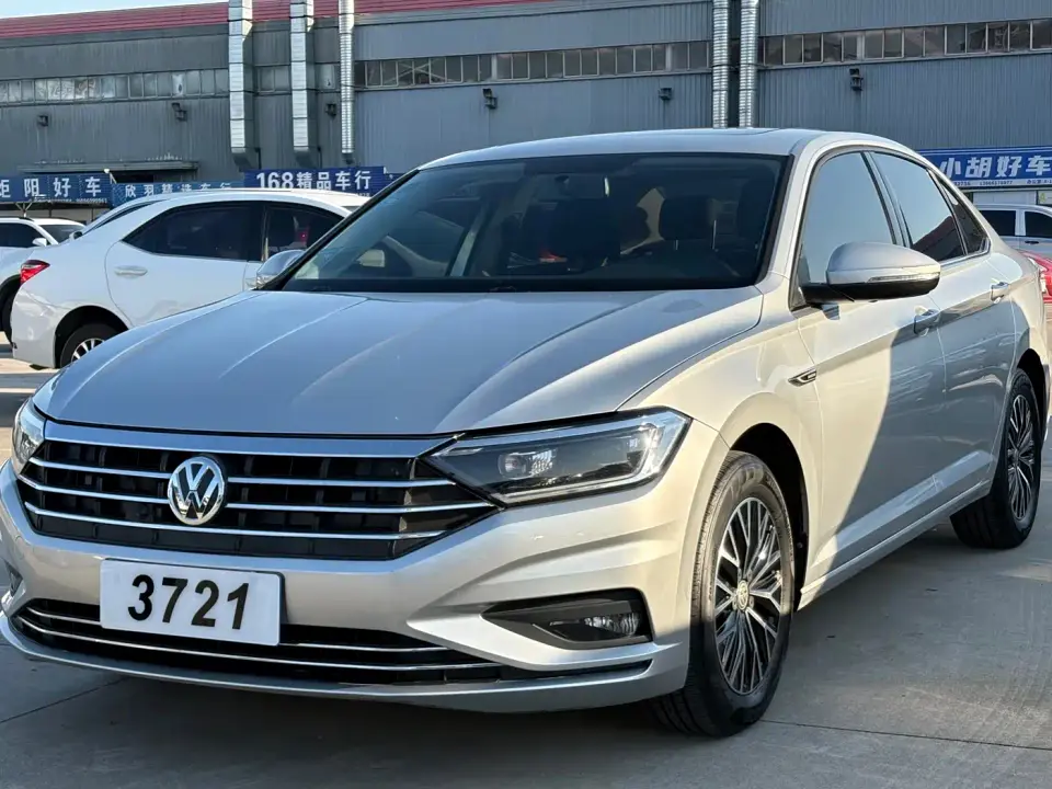 Volkswagen Sagitar 280TSI DSG Surpassing Edition 2021