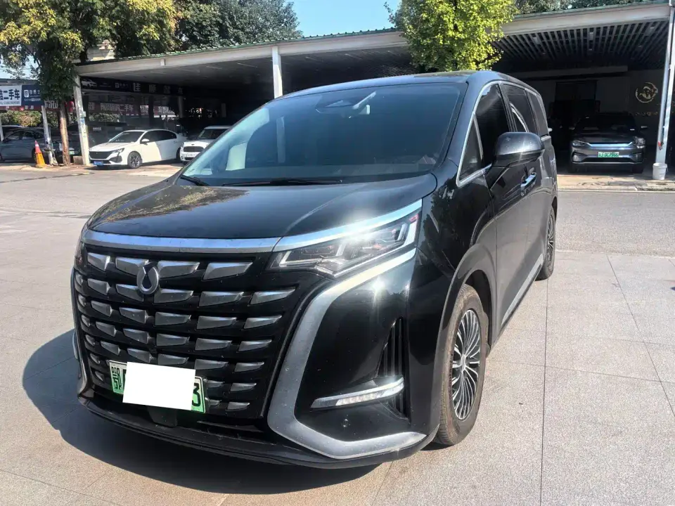 Denza D9 DM-i 980 AWD Prestige 2025