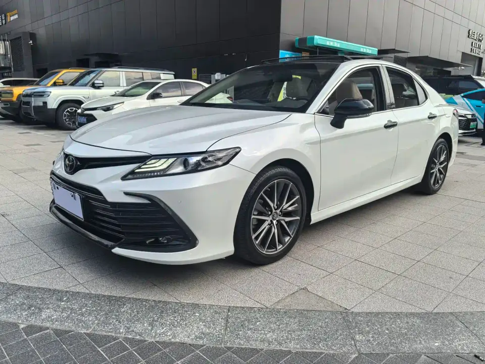 Toyota Camry 2.5G Luxury Edition 2022