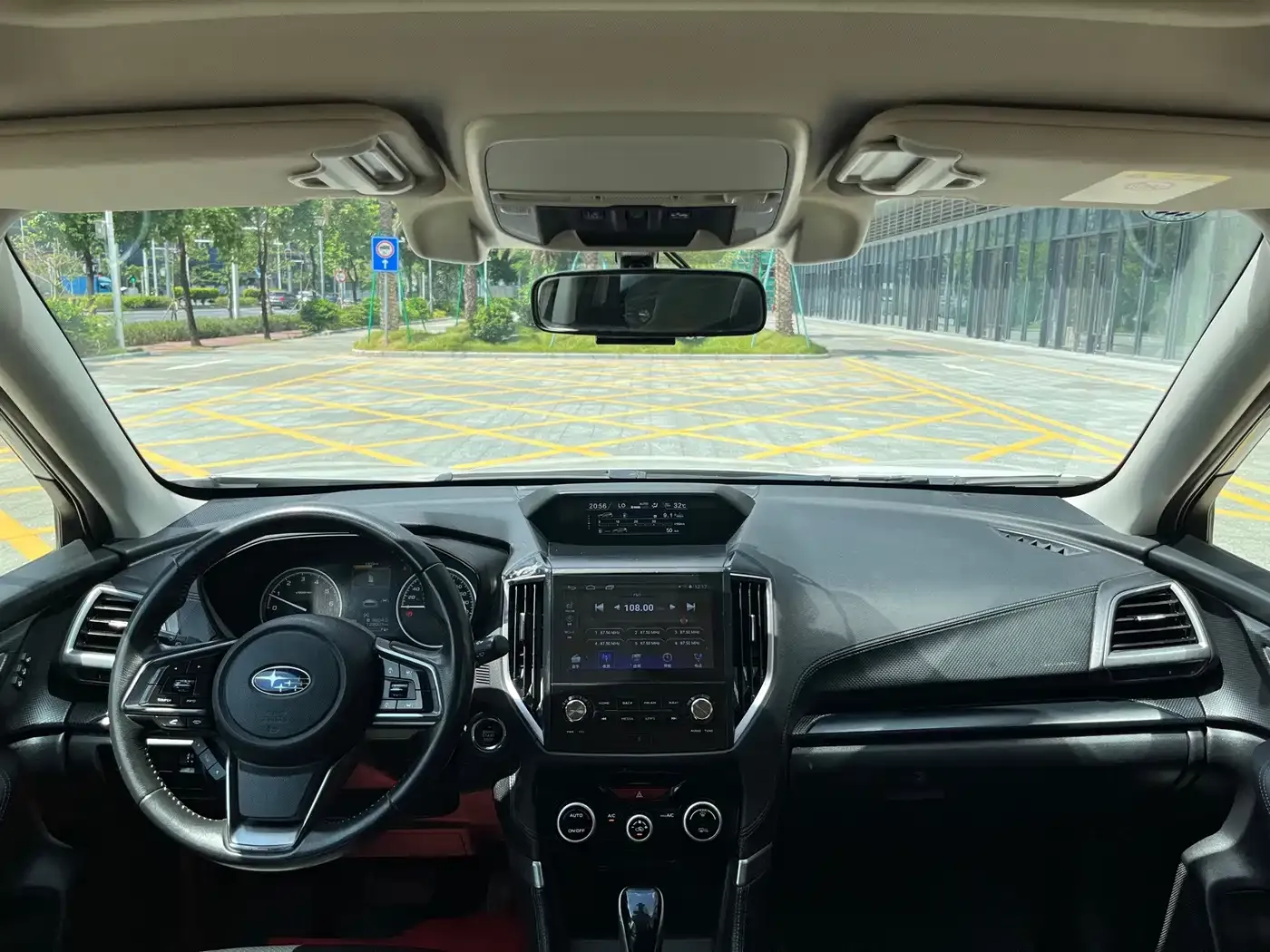 Subaru Forester 2.0i Luxury Edition 2022 — фото 8