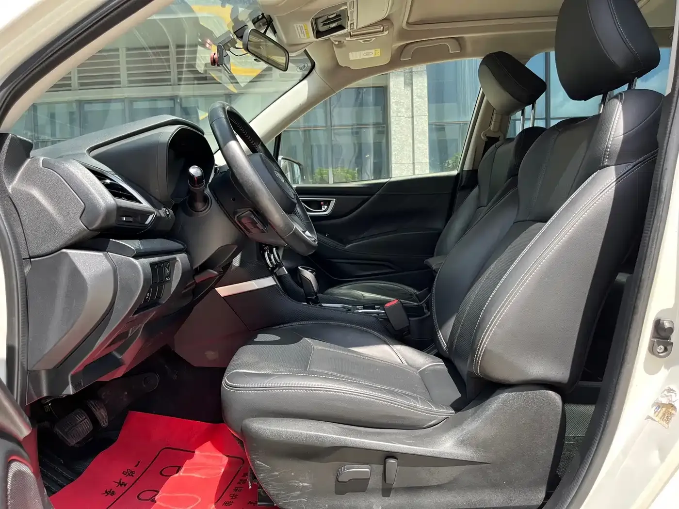Subaru Forester 2.0i Luxury Edition 2022 — фото 7