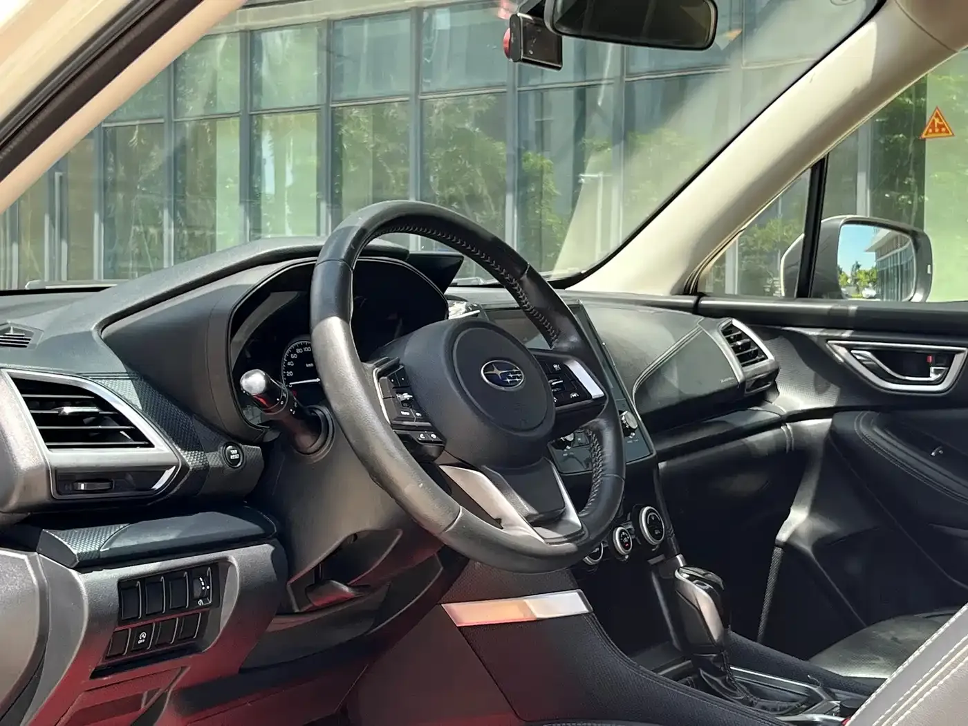 Subaru Forester 2.0i Luxury Edition 2022 — фото 10