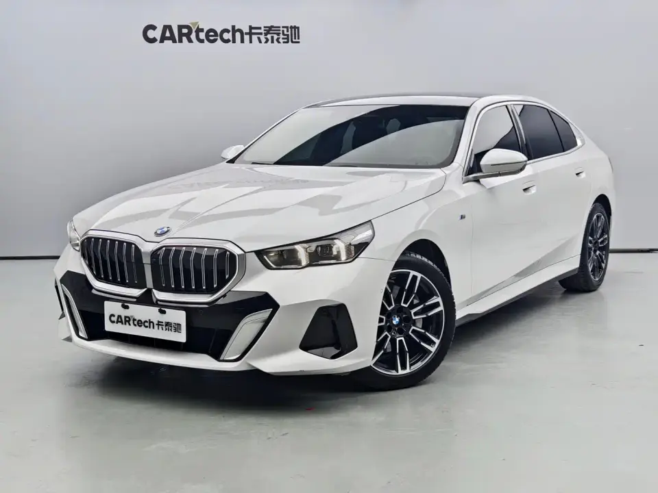 BMW 5 Series 530Li Leading M Sport Package 2025