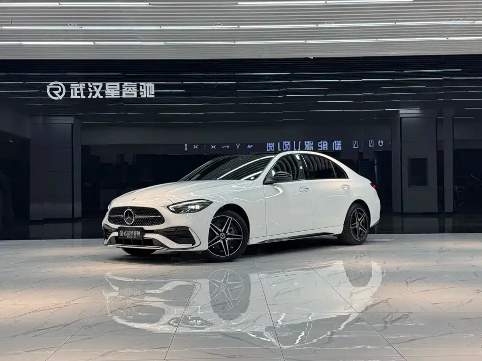 Mercedes-Benz C-Class C 260 L Night Edition Sport 2025