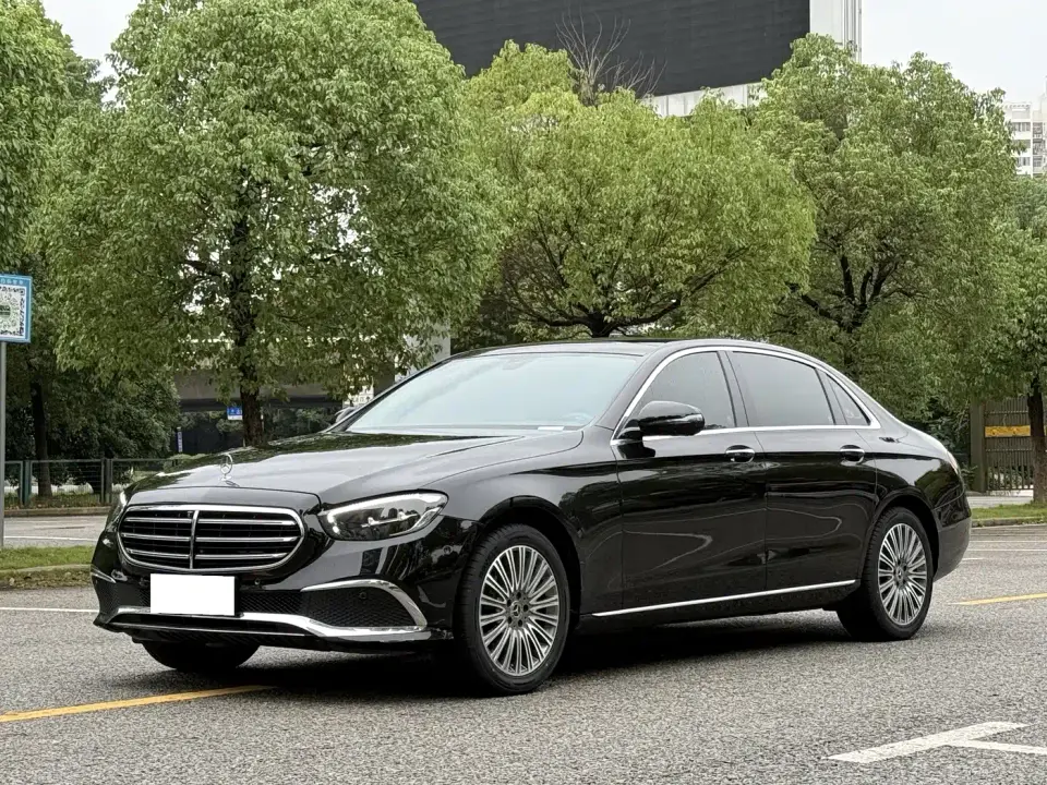 Mercedes-Benz E-Class Second Facelift E 300 L Luxury 2022
