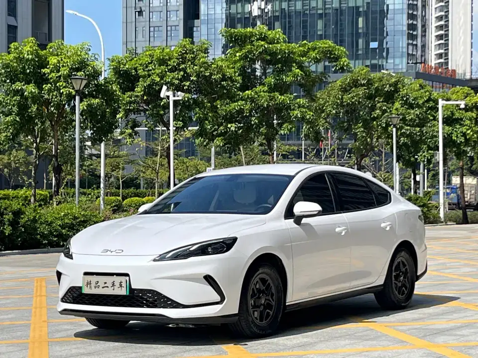 BYD Hai Bao 05 DM-i DM-i Smart Drive Edition 55KM Luxury 2025