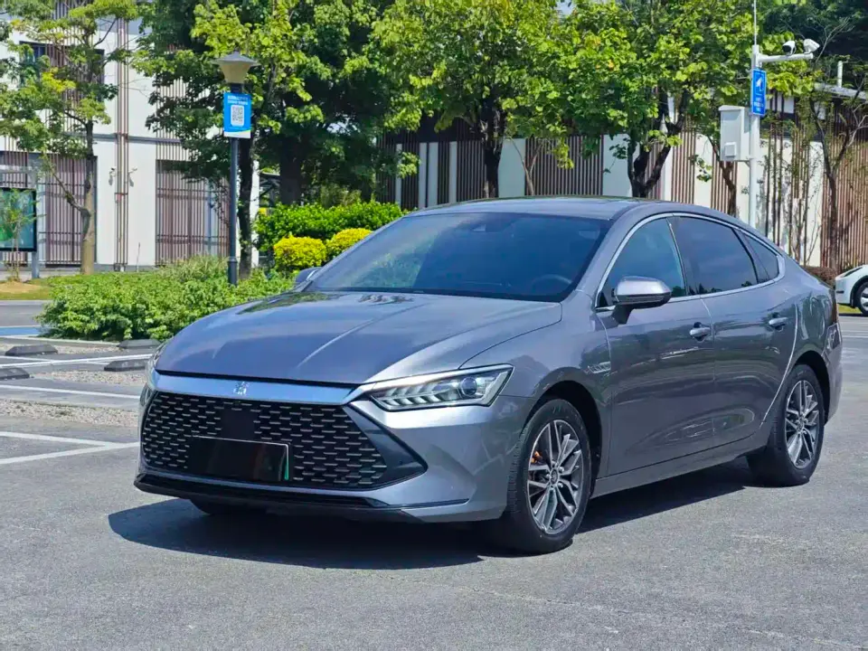 BYD Qin PLUS DM-i 120KM Flagship 2021