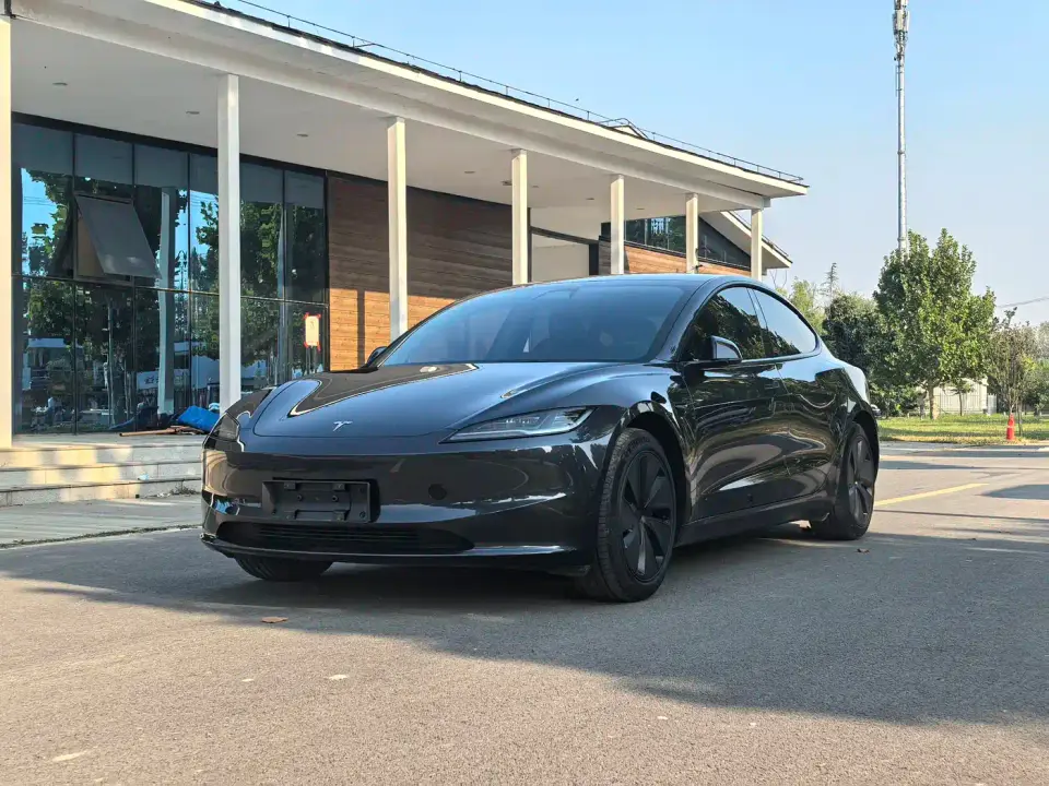Tesla Model 3 Rear-Wheel Drive 2024