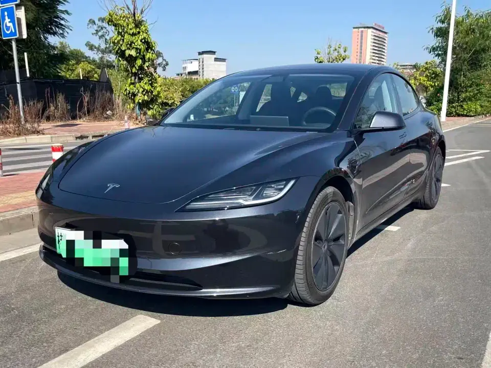 Tesla Model 3 Rear-Wheel Drive 2024