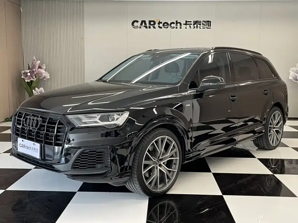 Audi Q7 55 TFSI quattro S line Sport 2022