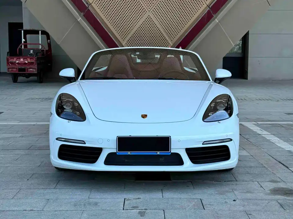 Porsche 718 Boxster 2.0T 2023