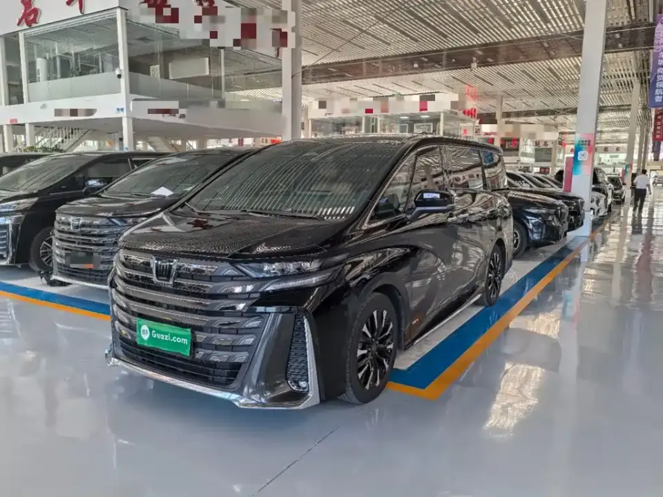 Toyota Vellfire Crown Hybrid 2.5L Premium Edition 2023