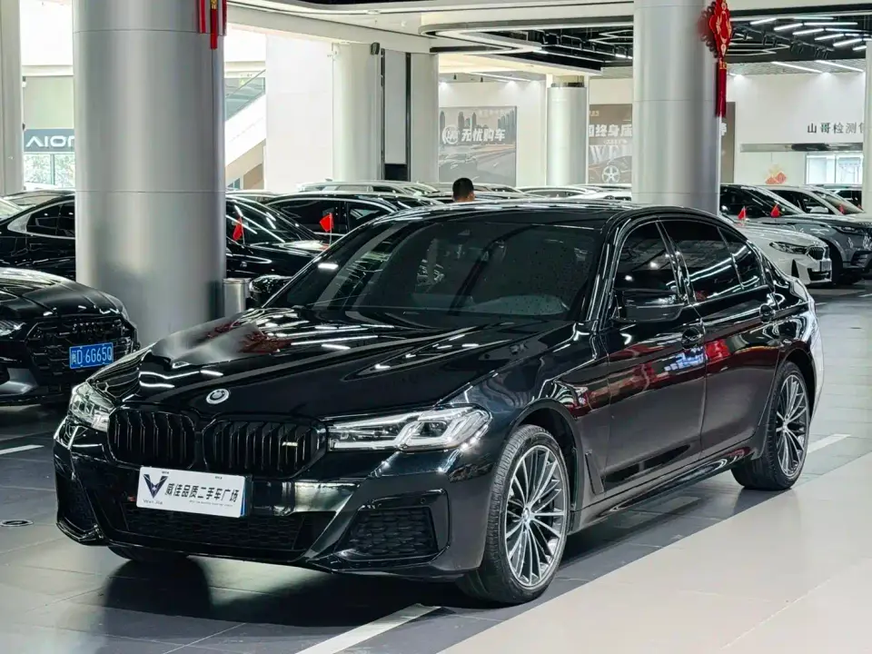 BMW 5 Series 530Li Leading M Sport Package 2023