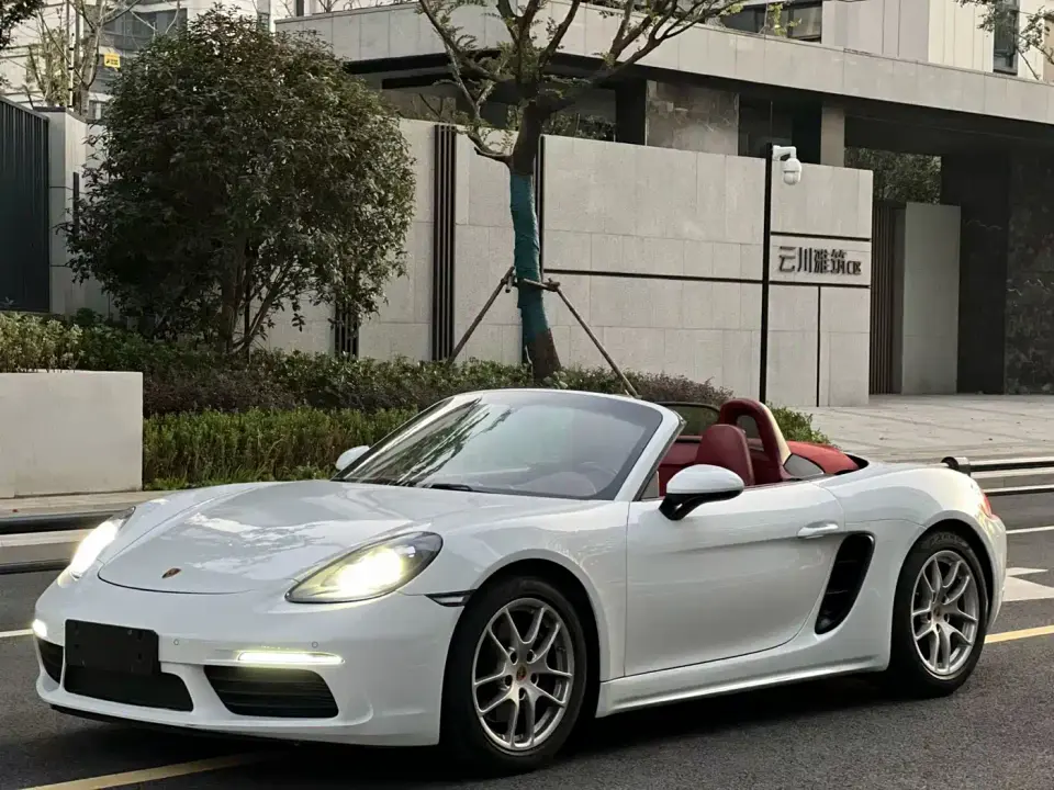 Porsche 718 Boxster 2.0T 2022