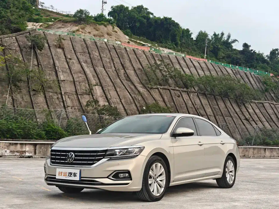 Volkswagen Passat Facelift 330TSI Elite China VI 2021